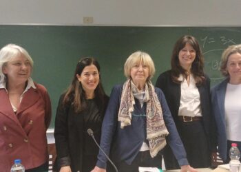 Nella foto Alessandra Facchi, Alessandra Cordiano, Adriana Cavarero, Orsetta Giolo e Olivia Guaraldo