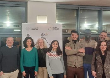 Da sinistra: Alessandro Fainelli, Alejandro Giorgetti,  Emanuela Gamberoni, Nidhi, Mahmood, Apollo, Zatac, Stefania Pontrandolfo, Johanna