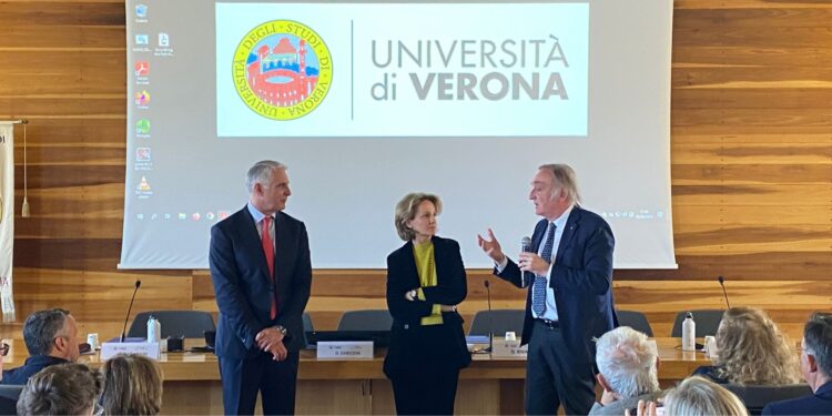 da sinistra: Andrea Orcel, Orsola Riva, Pier Francesco Nocini